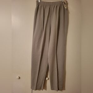 NWT Silver Wear Gray Sweatpants with Elastic Waistband and Relaxed Fit Sz XL